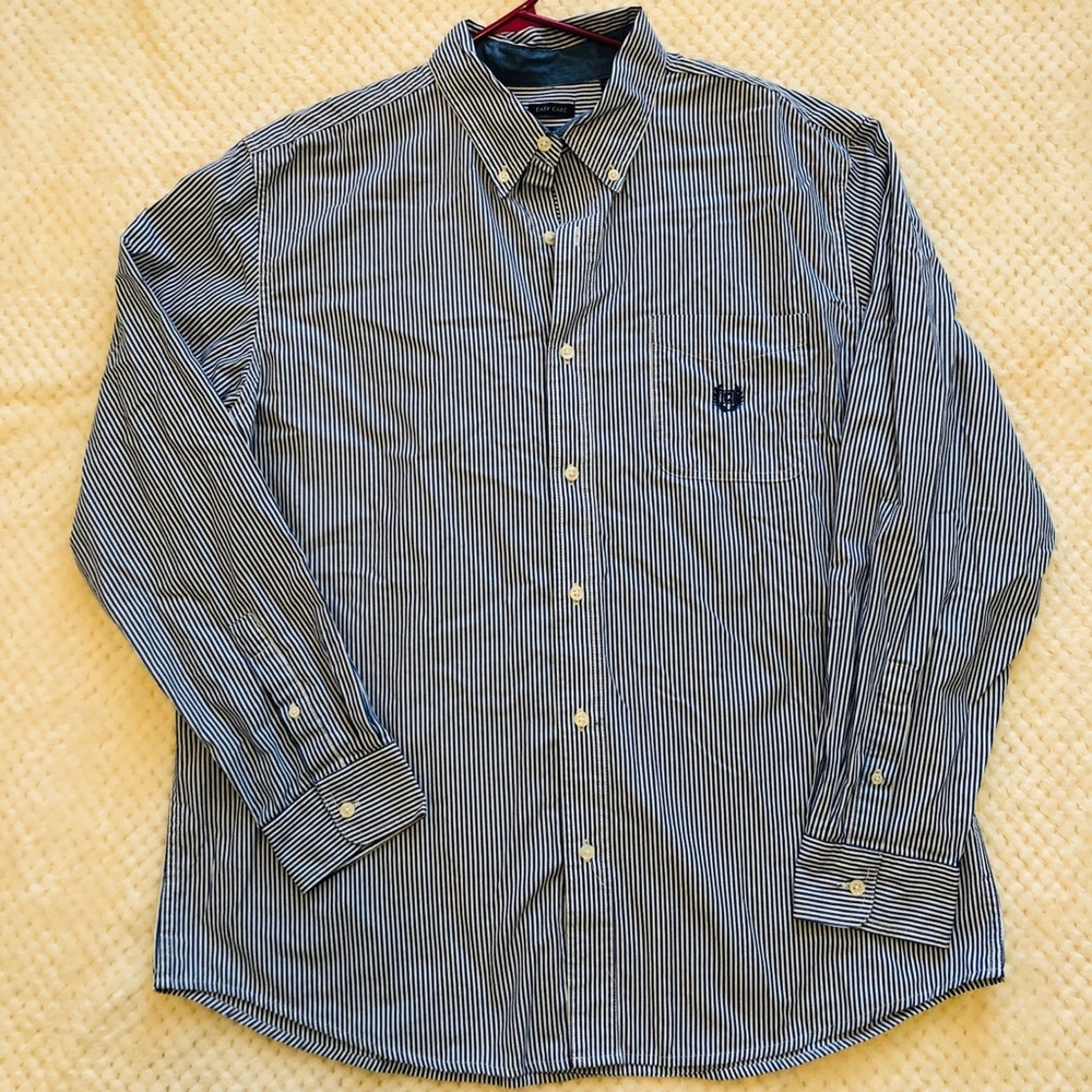 Men’s Chaps easy care button down.